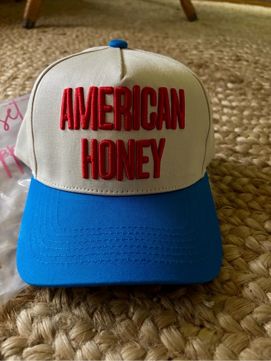 sunset apparal Accessories - American Honey White & Blue Trucker Hat with Red Embroidery